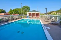 Homewood Suites by Hilton Baton Rouge - Bãi đậu xe