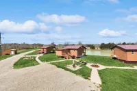 Pet Friendly! Couples Retreat in Southern Illinois - 2-Star