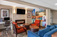 Clarion Pointe Racine - Mount Pleasant - Wifi
