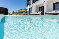 Villa Loparia - Pools