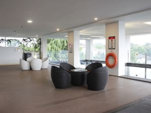 1BR Apartment at Tamansari Tera near Balai Kota Bandung By Travelio