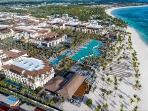 Unique Club at Lopesan Costa Bávaro Resort