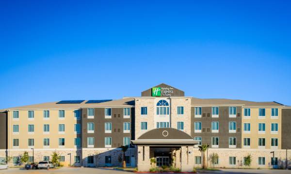 Holiday Inn Express & Suites Austin NW - Arboretum Area by IHG