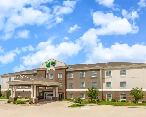 Holiday Inn Express & Suites ALBERT LEA - I-35 by IHG Hotels in Albert Lea