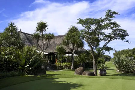 Shangri-Las le Touessrok Resort and Spa Отели в г. Тру д'О Дус