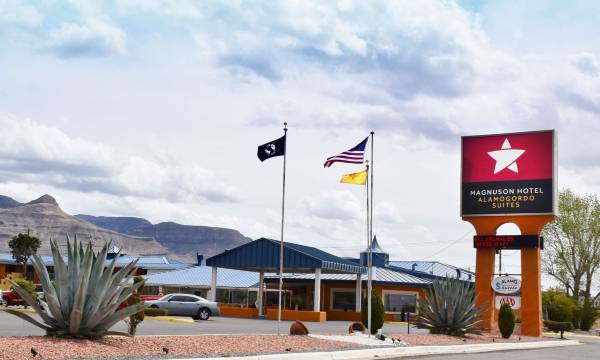 The Classic Desert Aire Hotel