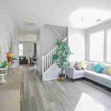 Ultra Modern Las Vegas Home 20min From The Strip Rooms