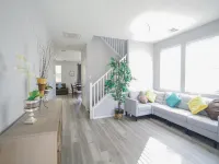 Ultra Modern Las Vegas Home 20min From The Strip Hotels near Shelby American Inc.