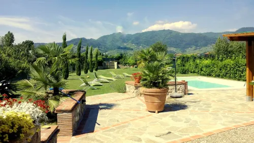 Toscana; villa con piscina privata dotata di tutti i confort