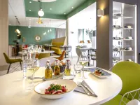 Hôtel Mercure Cavaillon Hotels in Plan-d'Orgon