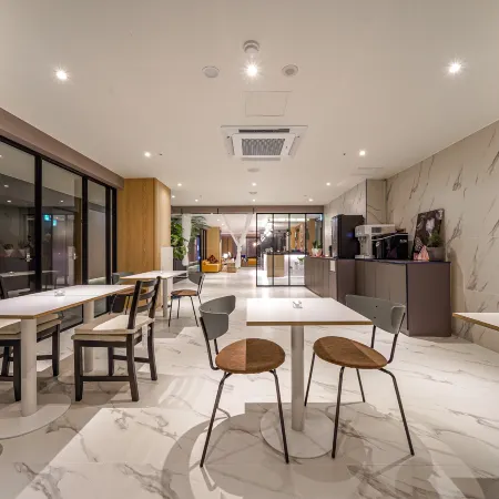 Gray195Hotel