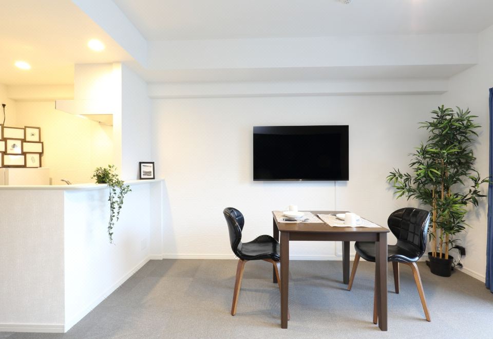 4. 더 그랜드 레지..