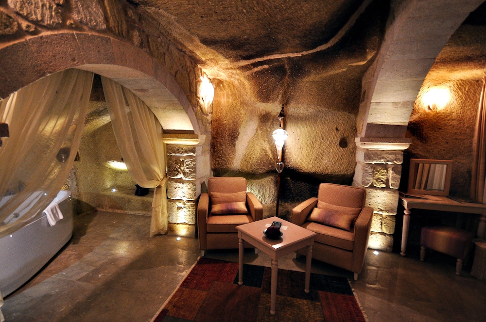 Tafoni Houses Cave Hotel