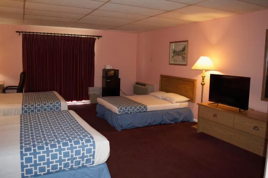 AmeriVu Inn and Suites - St. Croix Falls