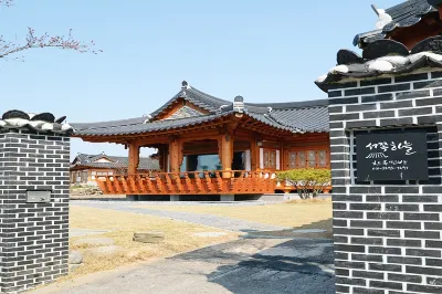 Hampyeong West Sky Hanok Stay Hotels in Hampyeong