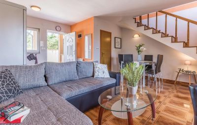 Other Nice Home in Liznjan with Wifi and 2 Bedrooms Photo