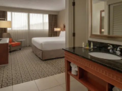 DoubleTree Suites by Hilton Seattle Airport/Southcenter Hotels in Tukwila