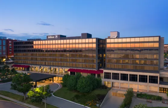 尚普蘭伯靈頓湖希爾頓酒店-希爾頓格芮精選酒店