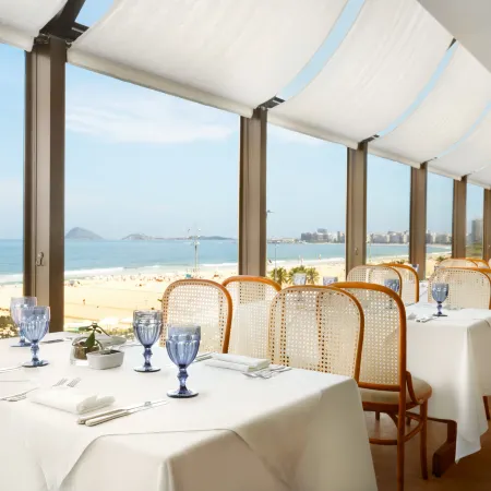 Hilton Copacabana Rio de Janeiro Отели рядом с достопримечательностью «Пляж Урка»