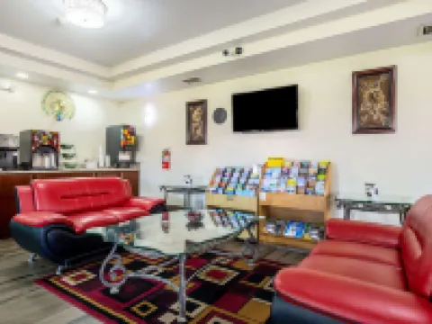 Quality Inn Mobile West Tillmans Corner モビールのホテル