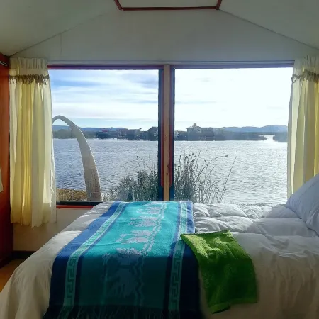 Lucsay Titicaca Lodge