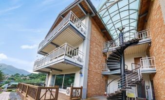 Yeongwol Donggang Hill House Pension
