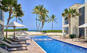 Luxury Beach Condo with Pool View Bh-102