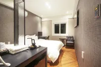 Hotel CoCo