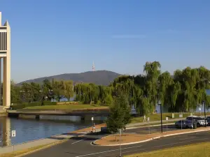 Crowne Plaza CANBERRA by IHG