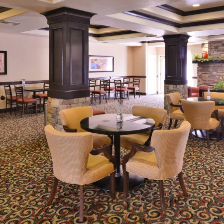 Holiday Inn Express & Suites LINCOLN-ROSEVILLE AREA by IHG