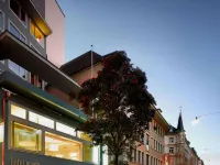 Hotel Marta - 1950’s architecture in Zurich’s vibrant old town, near main station Hotels in der Nähe von St Peterskirche