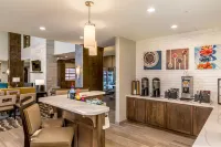 Staybridge Suites Florence - Cincinnati South فنادق في Florence