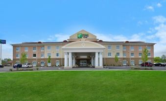 Holiday Inn Express & Suites Utica