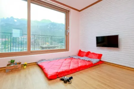 Yeongam Wolchulsandal Guest House Отели рядом с достопримечательностью «Daebul University»