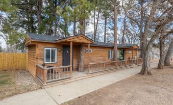 Spearfish Cottages
