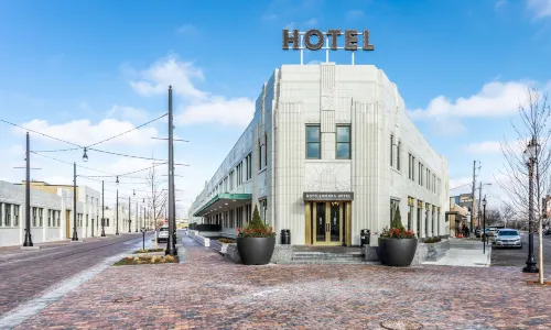 Bottleworks Hotel