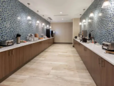 La Quinta Inn & Suites by Wyndham Middletown-Goshen Hotels in Wallkill