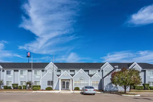 Motel 6 McAlester, OK - 2-Star