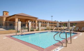 Super 8 by Wyndham Stephenville