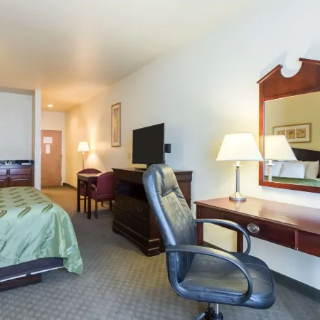 Quality Inn & Suites Alma I-40