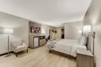 Red Roof Inn & Suites Newport -Middletown, RI Отели в г. 