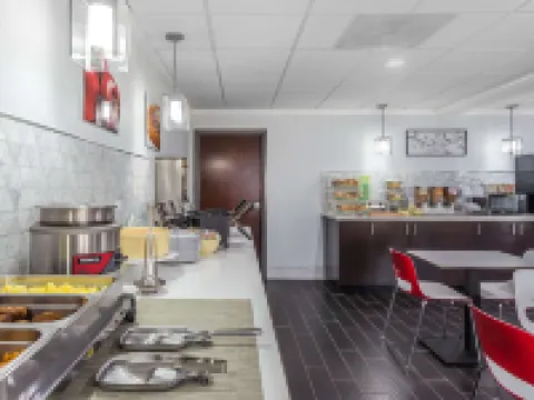 Quality Suites Pineville - Charlotte Hotels in Pineville