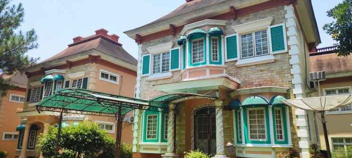 Zevannya Villa Victorian Kota Bunga Hotels in Cipanas