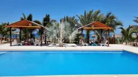 Punta del Norte Bungalows - С бассейном