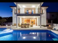 Luxury Villa Ivana - Poljica - วิลล่า