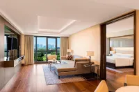 Manila Marriott Hotel at Newport World Resorts