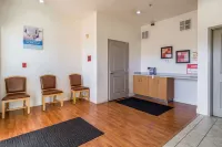 스튜디오 6 베이커스필드