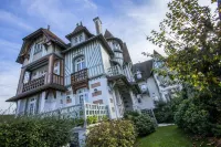 Villa Augeval Hôtel de Charme & Spa