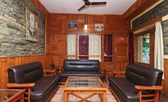 Hotel Devlok International