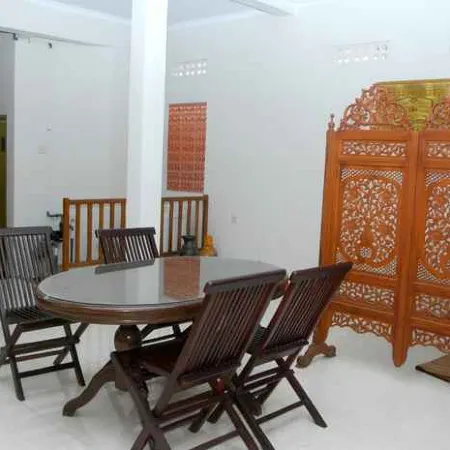 Guest House Kraton Mas